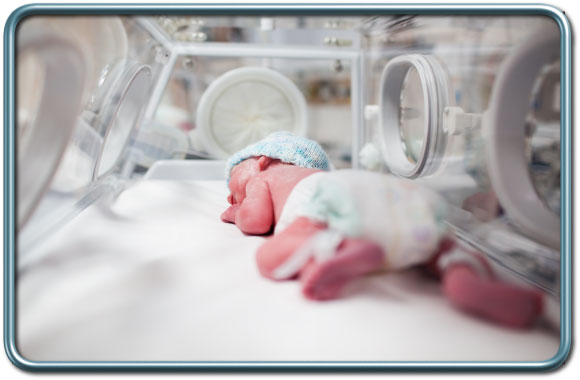 "אינקובטור"- משמש לשימור חום הגוף של פגים ותינוקות קטנים אינקובטור- מיועד לפגים- מאפשר שליטה בטמפרטורה בתוכו